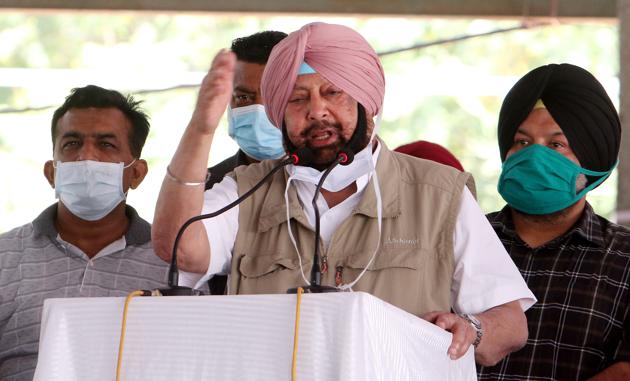 The farm unions are expecting that Amarinder Singh will press for opening of toll plazas as a number of them are on state highways and the state government is incurring heavy losses. (Hindustan Times) The farm unions are expecting that Amarinder Singh will press for opening of toll plazas as a number of them are on state highways and the state government is incurring heavy losses. (Hindustan Times)