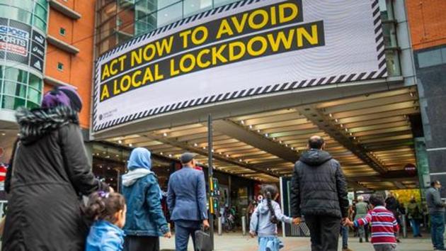 A second wave of infections has started to flatten, official data shows, but scientific advisers are expected to warn on Monday that previous regional restrictions did not go far enough and harder measures are needed to prevent another national lockdown.(Bloomberg)