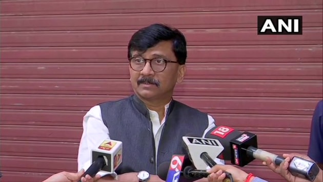 After Nandgaokar’s video became viral, Raut had clarified that the demand for changing the shop’s name is not the party’s official stance.(ANI Twitter) After Nandgaokar’s video became viral, Raut had clarified that the demand for changing the shop’s name is not the party’s official stance.(ANI Twitter)