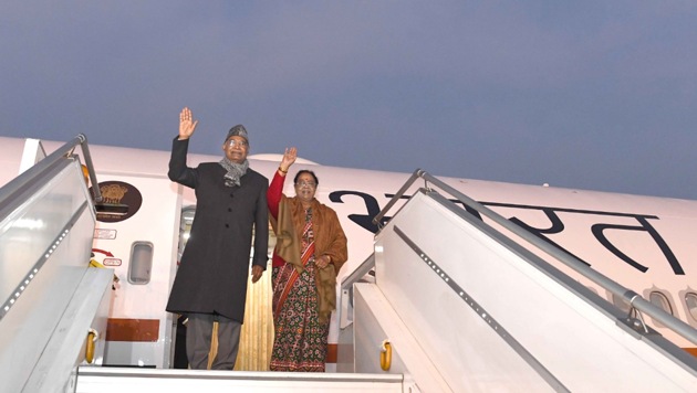 President Kovind boards the Air India One- B777 aircraft for inaugural flight to Chennai on Tuesday.(Photo: rashtrapatibhvn/ Twitter)
