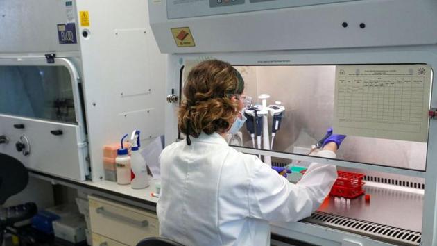 AstraZeneca and Oxford reported results after 131 trial participants in the U.K. and Brazil contracted Covid 19. The average efficacy of 70% prevention sounded good, within the expectations of analysts and above a 50% standard the FDA had set for Covid vaccines.(REUTERS) AstraZeneca and Oxford reported results after 131 trial participants in the U.K. and Brazil contracted Covid 19. The average efficacy of 70% prevention sounded good, within the expectations of analysts and above a 50% standard the FDA had set for Covid vaccines.(REUTERS)