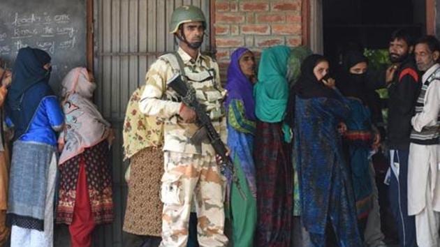 DDC polls will be the first big electoral contest after the revocation of Article 370 and bifurcation of Jammu and Kashmir.(HT Photo/File) DDC polls will be the first big electoral contest after the revocation of Article 370 and bifurcation of Jammu and Kashmir.(HT Photo/File)