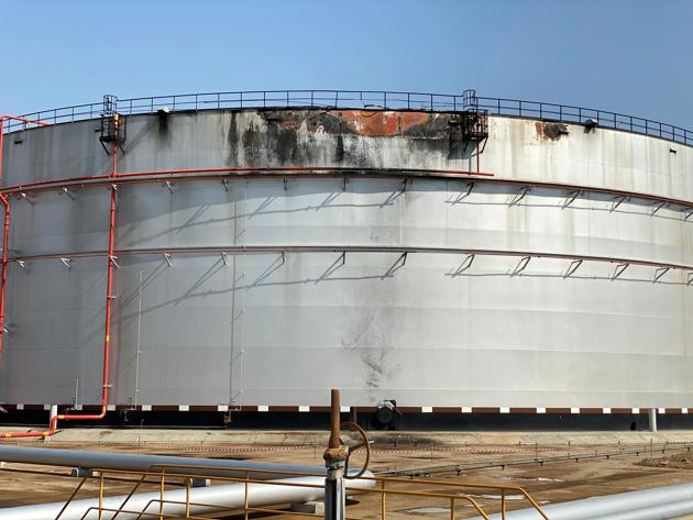 Saudi Arabia confirmed that Houthi rebels in Yemen targeted an oil facility in northern Jeddah province.(REUTERS)