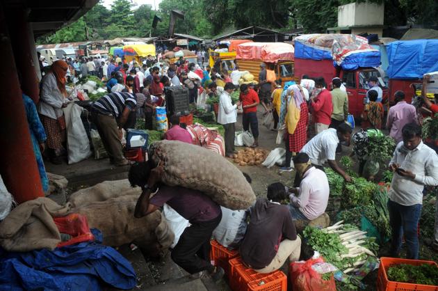The retail market price for essentials had seen a steep rise during the past week with citizens complaining of unaffordability(HT PHOTO)