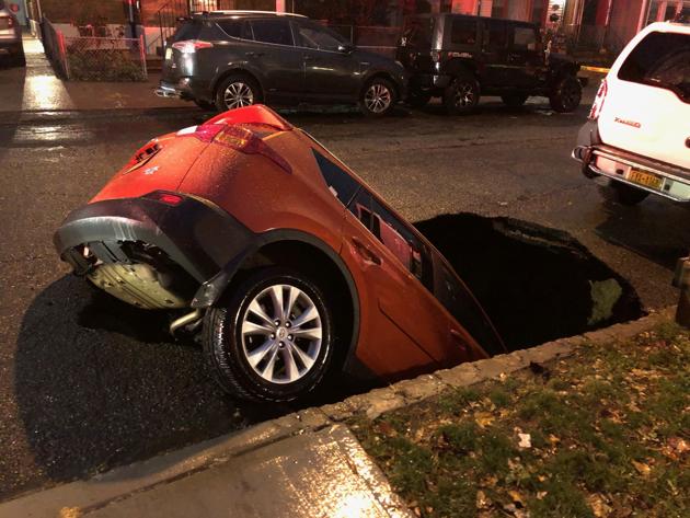 The incident has prompted people to share all sorts of replies.(Twitter/@BobHoldenNYC) The incident has prompted people to share all sorts of replies.(Twitter/@BobHoldenNYC)