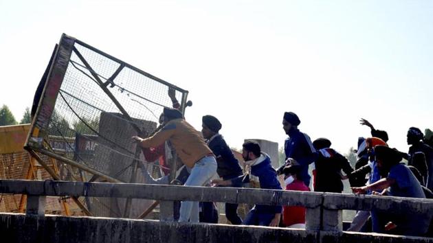 In anticipation of another surge of farmers leading to deterioration of the law and order situation on Zirakpur to Lalru highway, the police barricaded the highway keeping alternate routes(PTI)