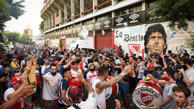 Fans gather to mourn the death of Maradona, outside the Diego Armando Maradona stadium in Buenos Aires, Argentina on November 25. (Martin Villar / REUTERS)