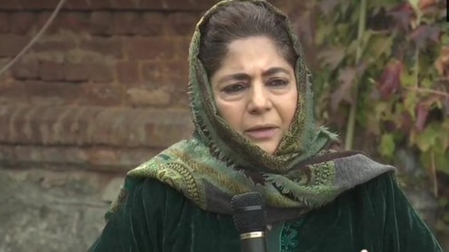 People’s Democratic Party president Mehbooba Mufti addresses a press conference.(ANI) People’s Democratic Party president Mehbooba Mufti addresses a press conference.(ANI)
