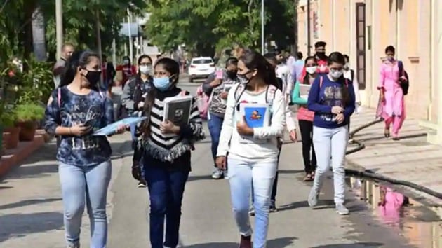 The panel will draft a blueprint for the governance structure of the two institutes, including the department and centres that would work under them.(HT file) The panel will draft a blueprint for the governance structure of the two institutes, including the department and centres that would work under them.(HT file)