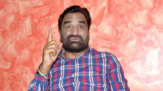 Rashtriya Loktantrik Party (RLP) founder and MLA Hanuman Beniwal has asked the Centre to withdraw the farm laws.(HT File Photo) Rashtriya Loktantrik Party (RLP) founder and MLA Hanuman Beniwal has asked the Centre to withdraw the farm laws.(HT File Photo)