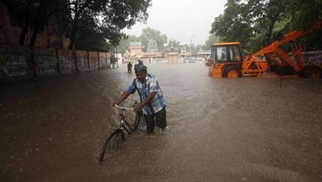 Heavy rains led to waterlogging ahead of the landfall of cyclone Nivar, in Chennai last week.(File photo) Heavy rains led to waterlogging ahead of the landfall of cyclone Nivar, in Chennai last week.(File photo)