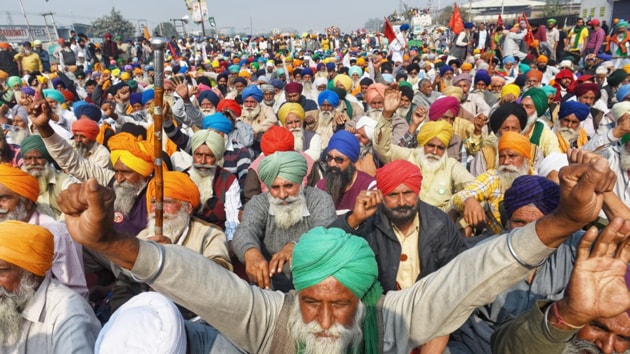 Sikh Farmers sit on protest at Singhu Border against the farmers bills.(Vipin Kumar/ HT photo) Sikh Farmers sit on protest at Singhu Border against the farmers bills.(Vipin Kumar/ HT photo)
