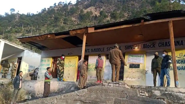 Preparations are complete for the second phase of DDC elections in Jammu and Kashmir on Tuesday.(HT Photo) Preparations are complete for the second phase of DDC elections in Jammu and Kashmir on Tuesday.(HT Photo)
