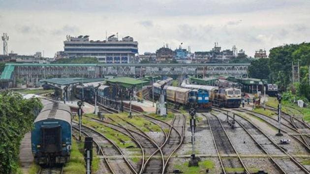 The non-suburban services were disrupted in the last week of March due to the ongoing coronavirus (Covid-19) pandemic in the country.(PTI file photo. Representative image) The non-suburban services were disrupted in the last week of March due to the ongoing coronavirus (Covid-19) pandemic in the country.(PTI file photo. Representative image)
