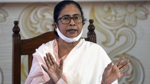 West Bengal chief minister Mamata Banerjee’s virtual address at the Oxford Union debate has been postponed.(PTI Photo) West Bengal chief minister Mamata Banerjee’s virtual address at the Oxford Union debate has been postponed.(PTI Photo)