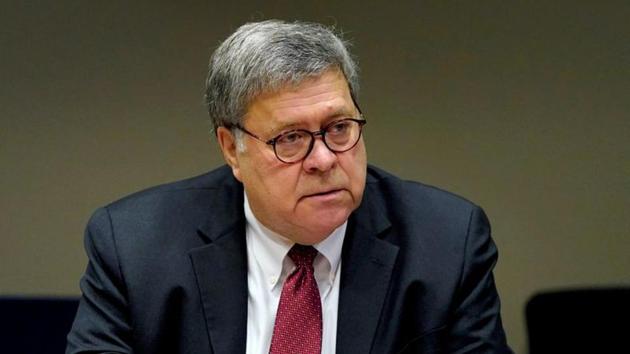 FILE PHOTO: U.S. Attorney General William Barr meets with members of the St. Louis Police Department, in St. Louis, Missouri, U.S., October 15, 2020. Jeff Roberson/Pool via REUTERS