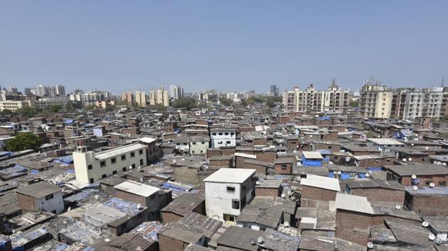 The Dharavi redevelopment project is estimated to cost ₹28,500 crore.(HT FILE PHOTO)