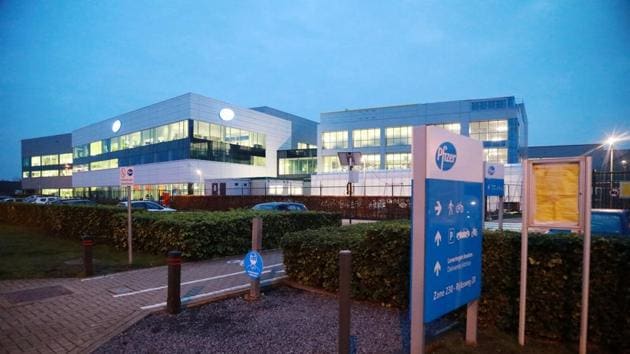 The UK on Wednesday became the first country to approve the Pfizer/BioNTech vaccine against Covid-19 with the UK regulator Medicines and Healthcare products Regulatory Agency (MHRA)granting a temporary authorisation for its emergency use.(REUTERS) The UK on Wednesday became the first country to approve the Pfizer/BioNTech vaccine against Covid-19 with the UK regulator Medicines and Healthcare products Regulatory Agency (MHRA)granting a temporary authorisation for its emergency use.(REUTERS)