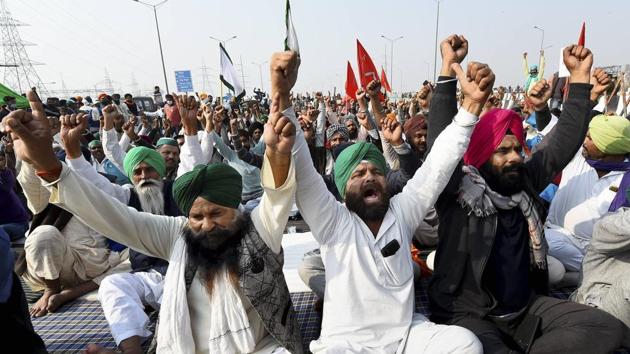 Farmers protesting against the new farm laws, at Delhi-Meerut Expressway in New Delhi on December 4.(PTI) Farmers protesting against the new farm laws, at Delhi-Meerut Expressway in New Delhi on December 4.(PTI)