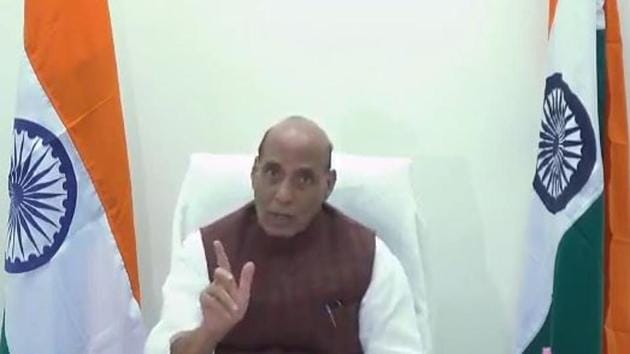 In his remarks, the defence minister also said that India’s “brave soldiers” were fearlessly engaged in protecting the country’s borders when people were largely confined to their homes in view of the rising cases of coronavirus.(HT Photo) In his remarks, the defence minister also said that India’s “brave soldiers” were fearlessly engaged in protecting the country’s borders when people were largely confined to their homes in view of the rising cases of coronavirus.(HT Photo)