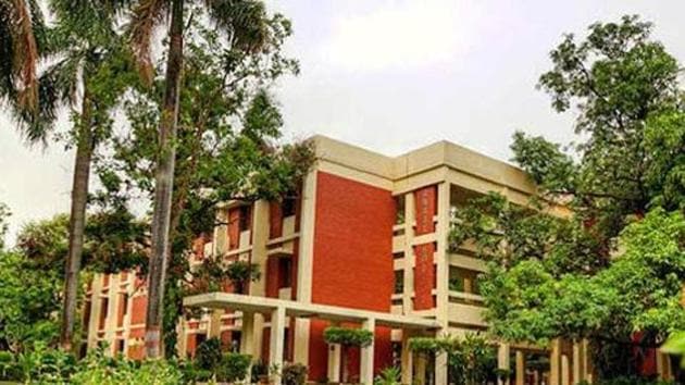 IIT-Kanpur.(www.fotobubbles.com) IIT-Kanpur.(www.fotobubbles.com)