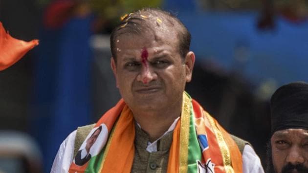 Mihir Kotecha who is MLA from Mulund said the dean Dr Pradeep Angre had submitted a report on October 19, pointing out over 16 violations(HT File) Mihir Kotecha who is MLA from Mulund said the dean Dr Pradeep Angre had submitted a report on October 19, pointing out over 16 violations(HT File)