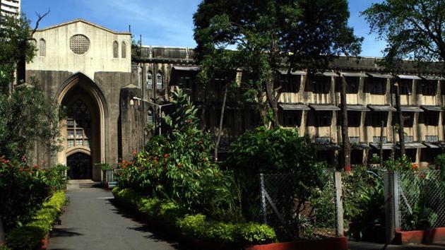 As per University of Mumbai’s November 18 circular, affiliated colleges are supposed to hold online exams for the current batches of undergraduate courses by December 2020(HT File) As per University of Mumbai’s November 18 circular, affiliated colleges are supposed to hold online exams for the current batches of undergraduate courses by December 2020(HT File)
