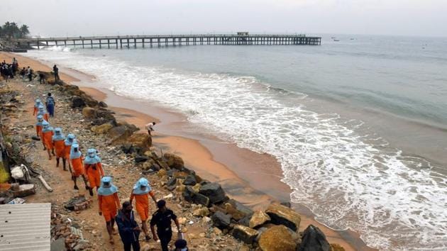 A team of the National Disaster Response Force (NDRF) arrives at a seashore of Valiyathura as part of the preparedness ahead of Cyclone Burevi in Thiruvananthapuram.(PTI Photo) A team of the National Disaster Response Force (NDRF) arrives at a seashore of Valiyathura as part of the preparedness ahead of Cyclone Burevi in Thiruvananthapuram.(PTI Photo)