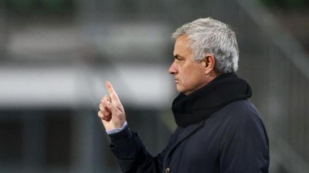 FILE PHOTO: Soccer Football - Europa League - Group J - LASK Linz v Tottenham Hotspur - Linzer Stadion, Linz, Austria - December 3, 2020 Tottenham Hotspur manager Jose Mourinho reacts REUTERS/Lisi Niesner/File Photo(REUTERS) FILE PHOTO: Soccer Football - Europa League - Group J - LASK Linz v Tottenham Hotspur - Linzer Stadion, Linz, Austria - December 3, 2020 Tottenham Hotspur manager Jose Mourinho reacts REUTERS/Lisi Niesner/File Photo(REUTERS)