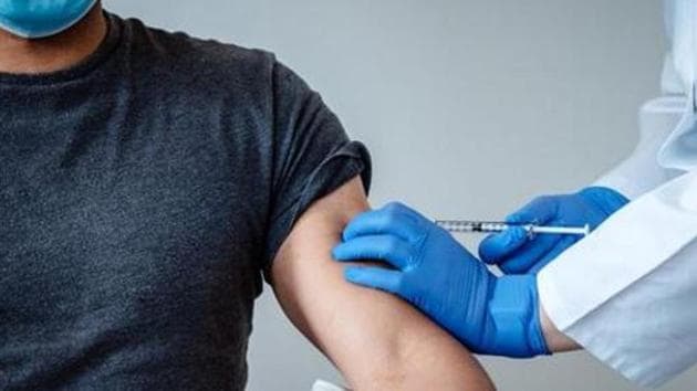 A person gets a dose of the coronavirus disease (COVID-19) vaccination of BioNTech and Pfizer in Mainz, Germany.(Reuters) A person gets a dose of the coronavirus disease (COVID-19) vaccination of BioNTech and Pfizer in Mainz, Germany.(Reuters)