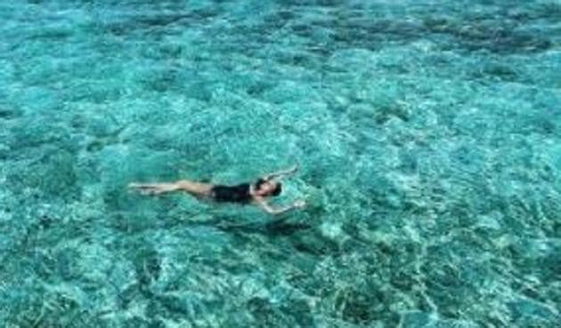 Days after returning from her Maldives holiday, Sonakshi has shared a picture. Days after returning from her Maldives holiday, Sonakshi has shared a picture.