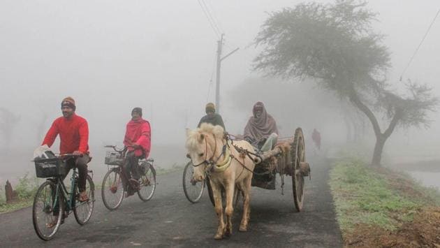 People commuting amid low visibility due to fog in Nadia district on December 4. New cases per million population in India in the last seven days are 186. This is one of the lowest in the world, PTI reported citing the Health ministry. The daily registered deaths per million population during the past week when compared globally demonstrate that India has one of the lowest at 3 deaths/million population. (PTI) People commuting amid low visibility due to fog in Nadia district on December 4. New cases per million population in India in the last seven days are 186. This is one of the lowest in the world, PTI reported citing the Health ministry. The daily registered deaths per million population during the past week when compared globally demonstrate that India has one of the lowest at 3 deaths/million population. (PTI)