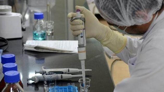 A research scientist works inside a laboratory of India's Serum Institute, the world's largest maker of vaccines, which is working on vaccines against the coronavirus disease (COVID-19) in Pune.(REUTERS)