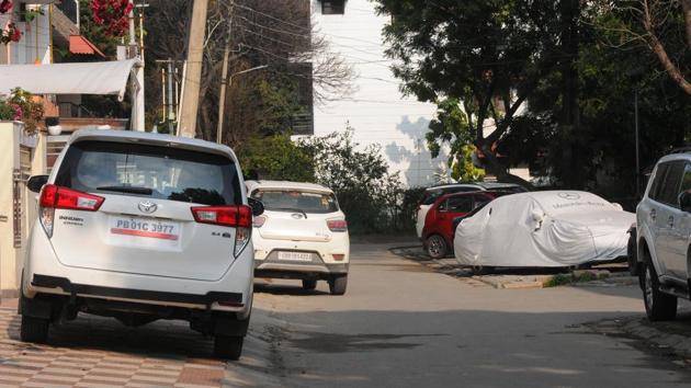 Chandigarh, India January 31, 2020::Car parked outside house at footpath Sector 33 in Chandigarh on Friday, 31 January 2020.Photo by Keshav Singh/HT Chandigarh, India January 31, 2020::Car parked outside house at footpath Sector 33 in Chandigarh on Friday, 31 January 2020.Photo by Keshav Singh/HT