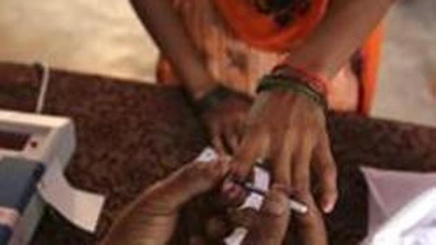 Polling started at 7:30 am and continued till 4:30 pm in 1,739 polling stations.(AP file photo. Representative image) Polling started at 7:30 am and continued till 4:30 pm in 1,739 polling stations.(AP file photo. Representative image)