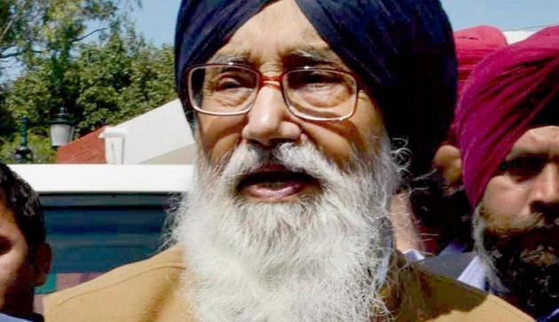“As a first step, the three Acts in question that have pushed the country into deep turmoil must be withdrawn without making the farmers and their families endure any more suffering in this biting cold,” said Badal.(PTI file photo) “As a first step, the three Acts in question that have pushed the country into deep turmoil must be withdrawn without making the farmers and their families endure any more suffering in this biting cold,” said Badal.(PTI file photo)