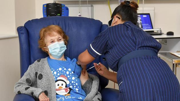 Margaret Keenan, a 90-year-old grandmother from Britain, has become the first person in the world to receive the Pfizer Covid-19 vaccine outside of a trial(AP) Margaret Keenan, a 90-year-old grandmother from Britain, has become the first person in the world to receive the Pfizer Covid-19 vaccine outside of a trial(AP)