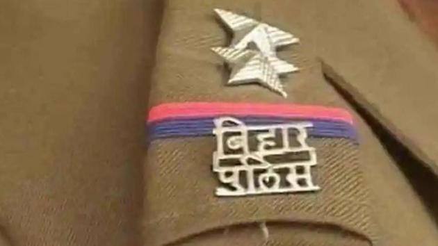 Decision to suspend the officers was taken on the basis of an investigation into implementation of prohibition by the Bihar police. (HT Photo/Representative use) Decision to suspend the officers was taken on the basis of an investigation into implementation of prohibition by the Bihar police. (HT Photo/Representative use)