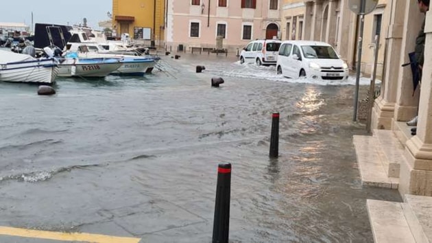 Heavy rains have battered parts of Slovenia and Croatia close to the Adriatic Sea coast, causing floods and landslides, blocking roads and disrupting traffic. (Image via Twitter) Heavy rains have battered parts of Slovenia and Croatia close to the Adriatic Sea coast, causing floods and landslides, blocking roads and disrupting traffic. (Image via Twitter)
