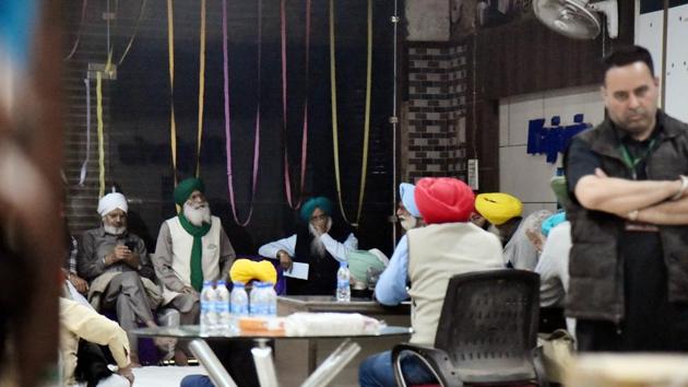 Farmer leaders during a meeting at the Singhu border new Delhi on Wednesday.(ANI Photo) Farmer leaders during a meeting at the Singhu border new Delhi on Wednesday.(ANI Photo)