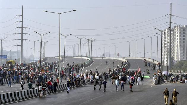 Delhi Police also issued traffic advisories on social media to make the commuters aware of the affected routes and the diversions available.(PTI Photo) Delhi Police also issued traffic advisories on social media to make the commuters aware of the affected routes and the diversions available.(PTI Photo)