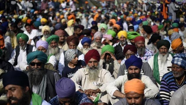 Farmers congregate at Singhu border in New Delhi, on Wednesday, December 9.(Biplov Bhuyan/HT photo)