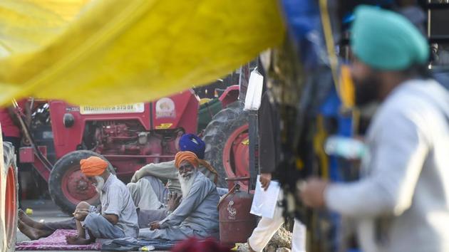 Farmers at the Singhu border during their 'Delhi Chalo' protest against the new farm laws, in New Delhi.(PTI) Farmers at the Singhu border during their 'Delhi Chalo' protest against the new farm laws, in New Delhi.(PTI)