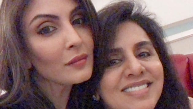 Neetu Kapoor with her daughter Riddhima.