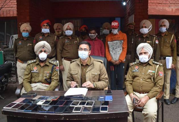 The accused in Ludhiana police custody on Saturday. (Gurpreet SIngh/HT) The accused in Ludhiana police custody on Saturday. (Gurpreet SIngh/HT)
