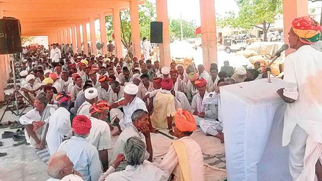 Jats have threatened to block highways and railway tracks from December 25 if their quota demand is not met. (HT Photo) Jats have threatened to block highways and railway tracks from December 25 if their quota demand is not met. (HT Photo)
