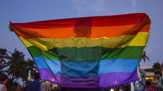 Members of LGBTQI community gather to celebrate decriminalisation of consensual gay sex, in Mumbai in 2018.(HT archive)