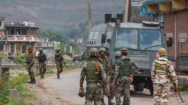 Indian Army personnel at Poonch district.(PTI)