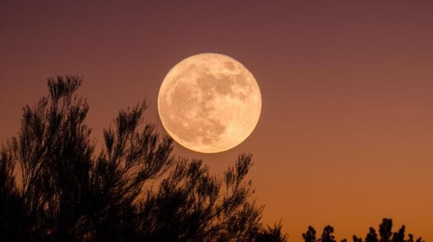 A recent paper in Nature Communications reveals that the total amount of methane in the atmosphere has increased immensely over the past decades, and the moon can play a vital role to control that.(Unsplash)