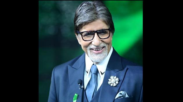 Amitabh Bachchan also penned down a quirky note expressing his concerns over how the new year 2021 will turn out.(Instagram/@amitabhbachchan) Amitabh Bachchan also penned down a quirky note expressing his concerns over how the new year 2021 will turn out.(Instagram/@amitabhbachchan)